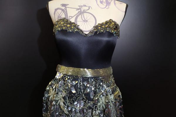 BÜSTİYER  KOSTÜM MODEL 1