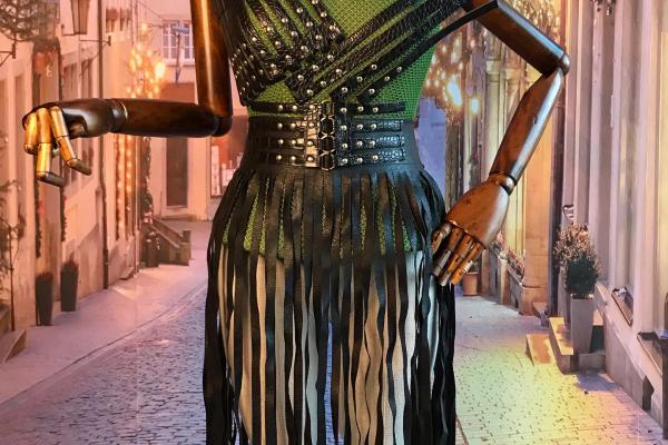 BÜSTİYER  KOSTÜM MODEL 4